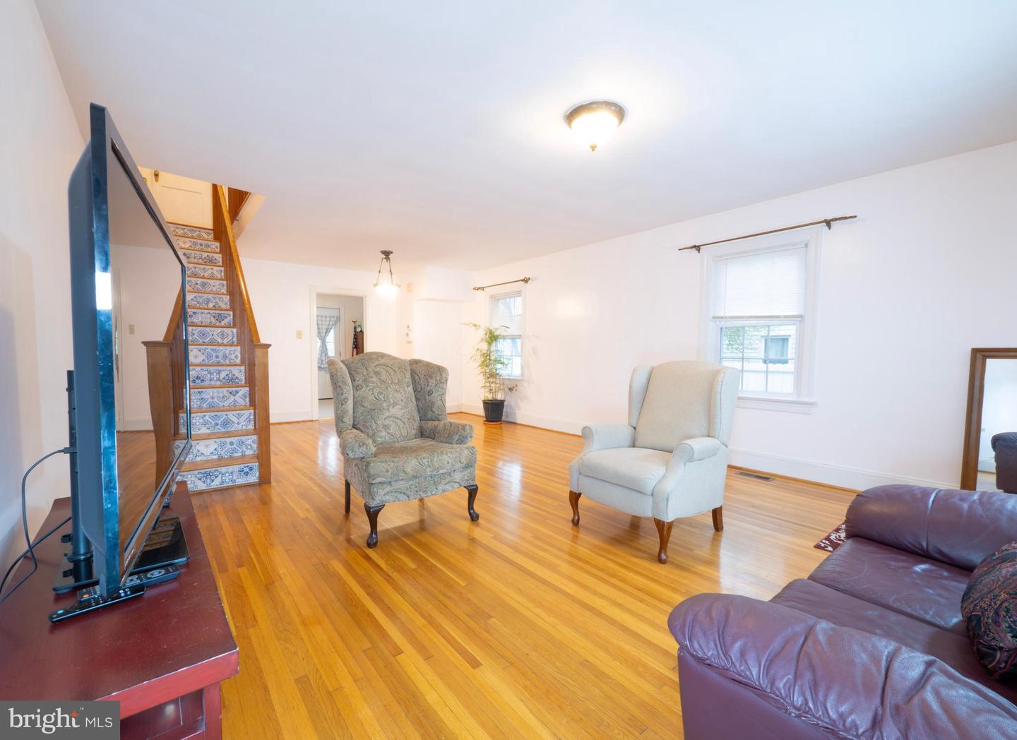 627 WATSON AVE, WINCHESTER, Virginia 22601, 3 Bedrooms Bedrooms, ,1 BathroomBathrooms,Residential,For sale,627 WATSON AVE,VAWI2009434 MLS # VAWI2009434