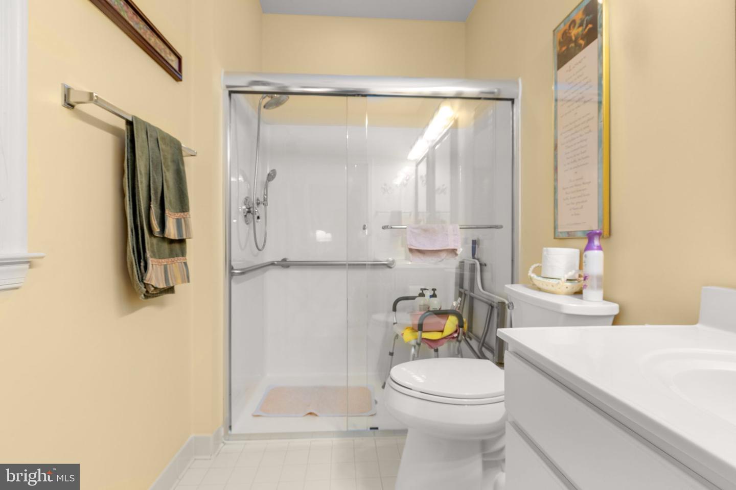 164 BRIDGEWATER CIR, FREDERICKSBURG, Virginia 22406, 4 Bedrooms Bedrooms, ,4 BathroomsBathrooms,Residential,For sale,164 BRIDGEWATER CIR,VAST2044168 MLS # VAST2044168