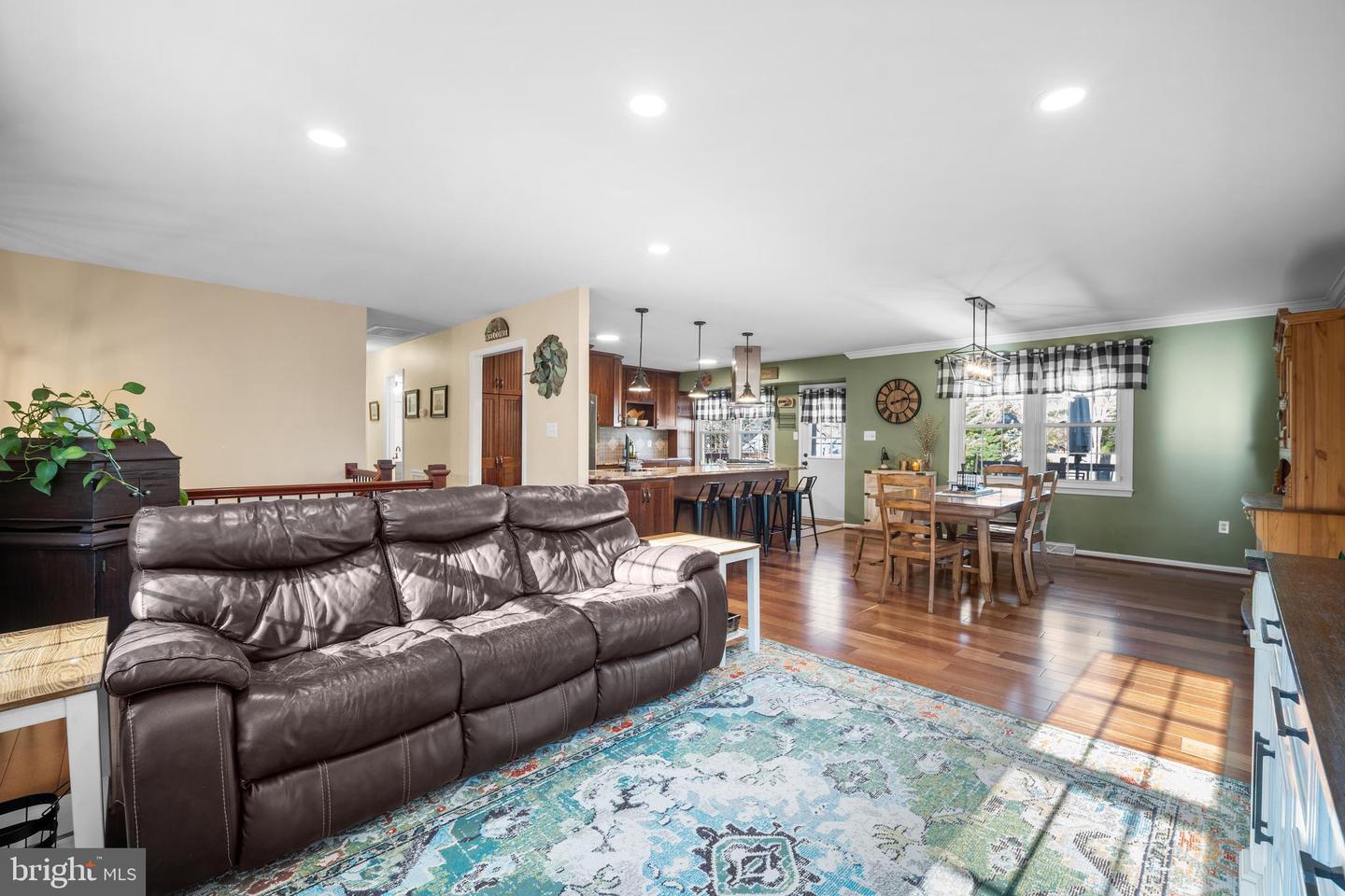 10708 RIPPON LODGE DR, FAIRFAX, Virginia 22032, 4 Bedrooms Bedrooms, ,3 BathroomsBathrooms,Residential,For sale,10708 RIPPON LODGE DR,VAFX2278388 MLS # VAFX2278388