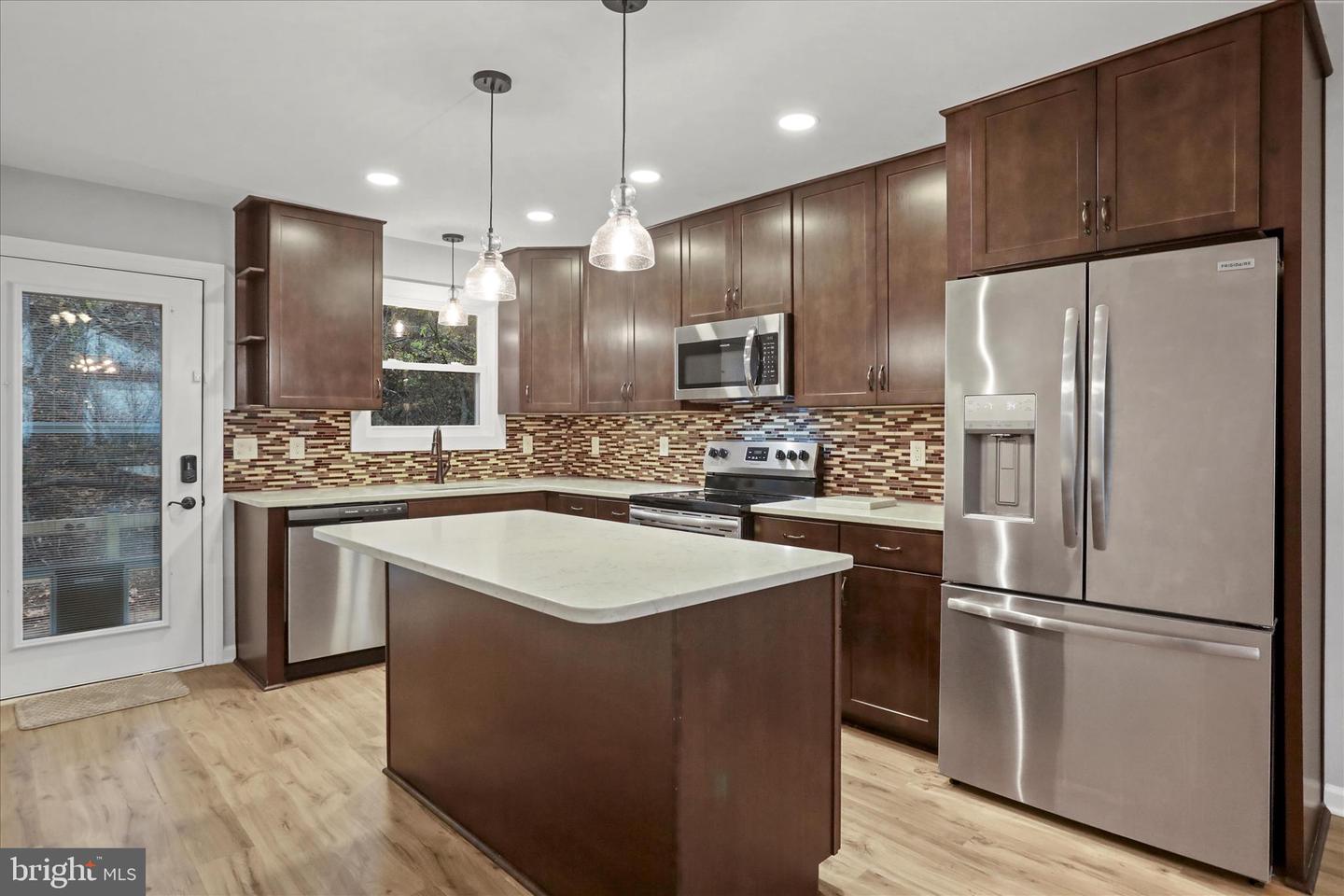 401 BRAGG DR, FRONT ROYAL, Virginia 22630, 3 Bedrooms Bedrooms, 10 Rooms Rooms,3 BathroomsBathrooms,Residential,For sale,401 BRAGG DR,VAWR2012750 MLS # VAWR2012750