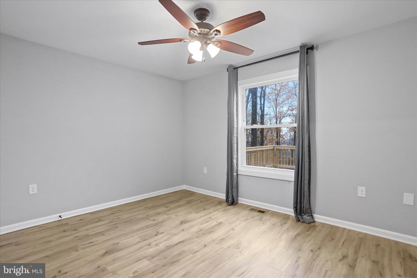 401 BRAGG DR, FRONT ROYAL, Virginia 22630, 3 Bedrooms Bedrooms, 10 Rooms Rooms,3 BathroomsBathrooms,Residential,For sale,401 BRAGG DR,VAWR2012750 MLS # VAWR2012750