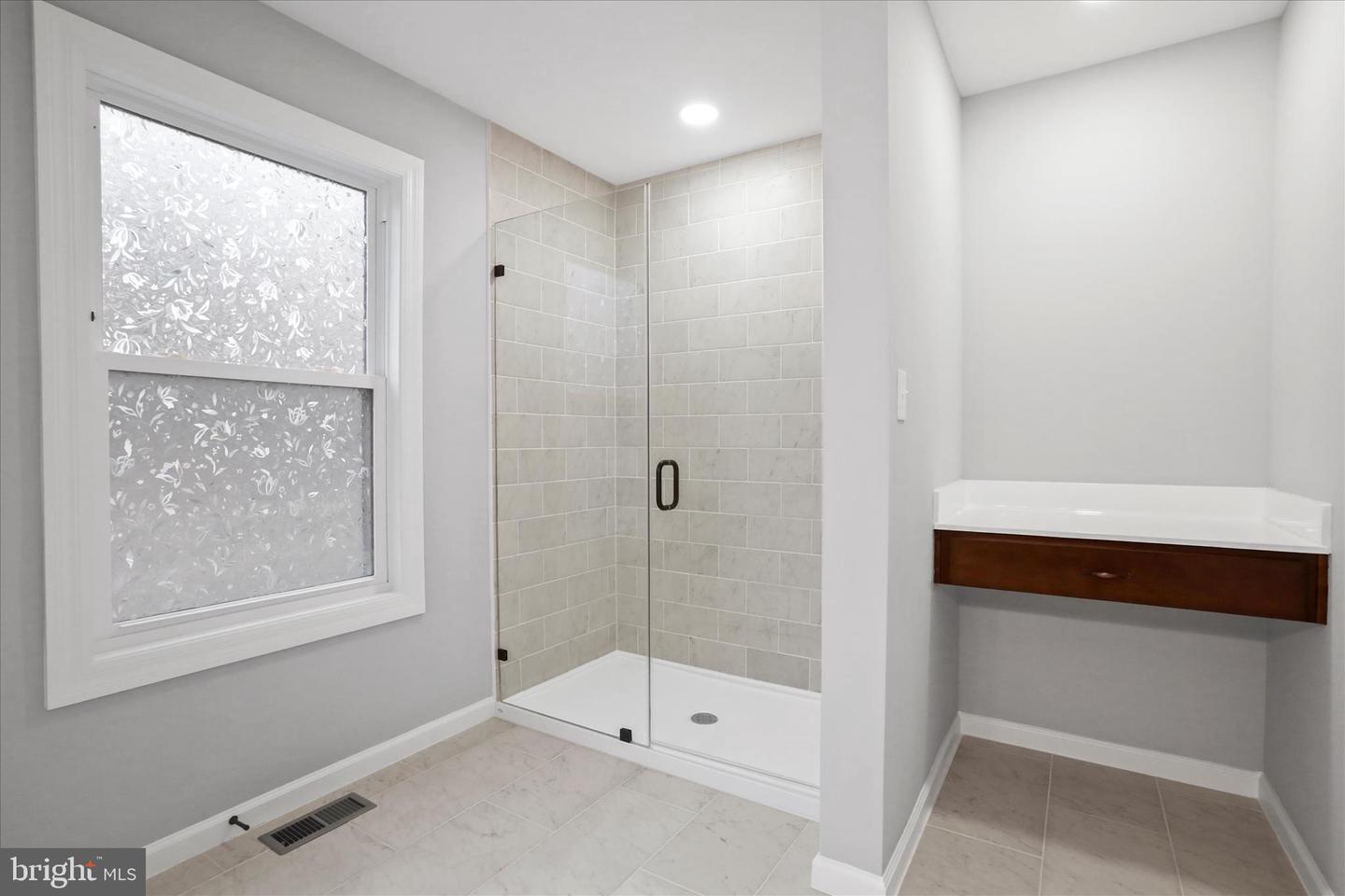 401 BRAGG DR, FRONT ROYAL, Virginia 22630, 3 Bedrooms Bedrooms, 10 Rooms Rooms,3 BathroomsBathrooms,Residential,For sale,401 BRAGG DR,VAWR2012750 MLS # VAWR2012750