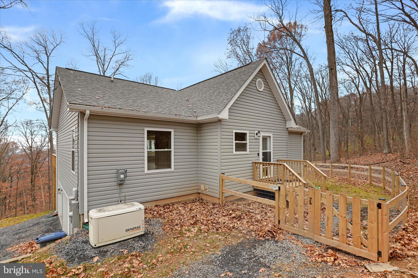 401 BRAGG DR, FRONT ROYAL, Virginia 22630, 3 Bedrooms Bedrooms, 10 Rooms Rooms,3 BathroomsBathrooms,Residential,For sale,401 BRAGG DR,VAWR2012750 MLS # VAWR2012750