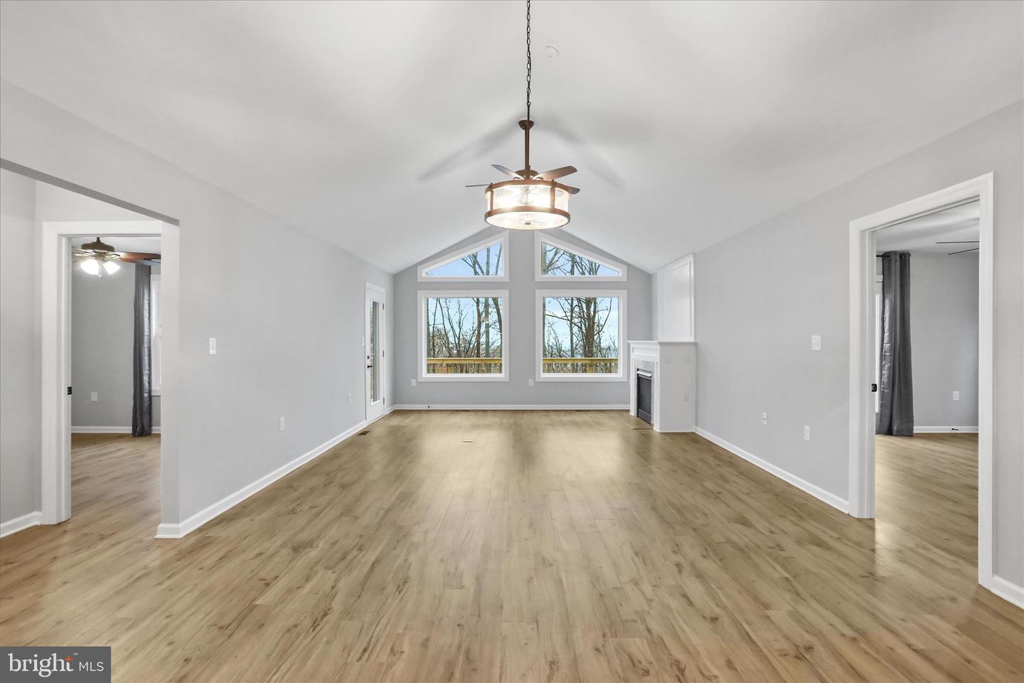 401 BRAGG DR, FRONT ROYAL, Virginia 22630, 3 Bedrooms Bedrooms, 10 Rooms Rooms,3 BathroomsBathrooms,Residential,For sale,401 BRAGG DR,VAWR2012750 MLS # VAWR2012750