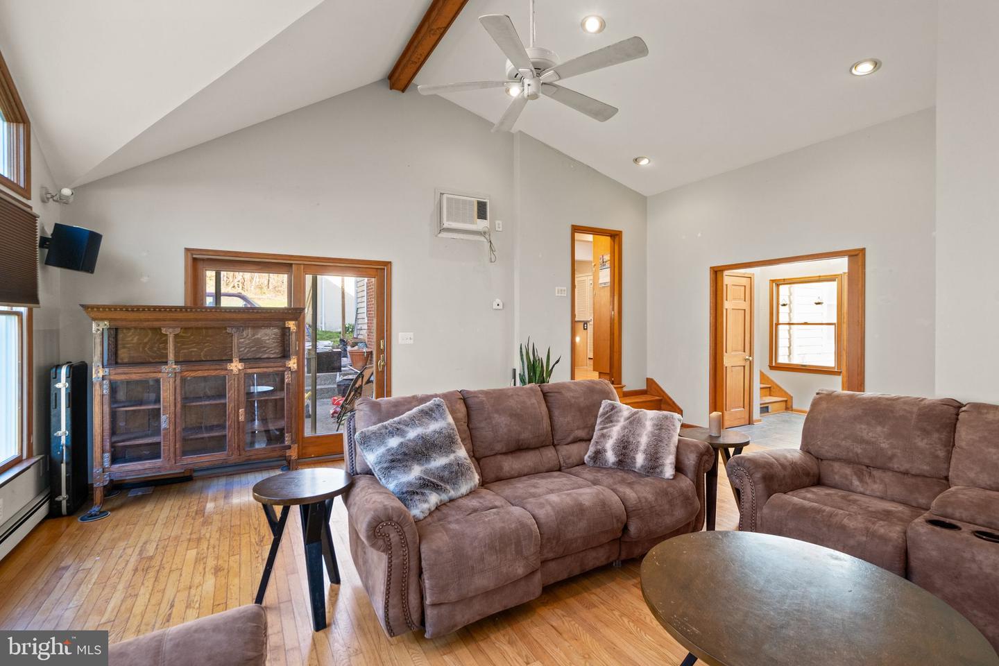 38164 STEVENS RD, LOVETTSVILLE, Virginia 20180, 3 Bedrooms Bedrooms, ,2 BathroomsBathrooms,Residential,For sale,38164 STEVENS RD,VALO2110886 MLS # VALO2110886