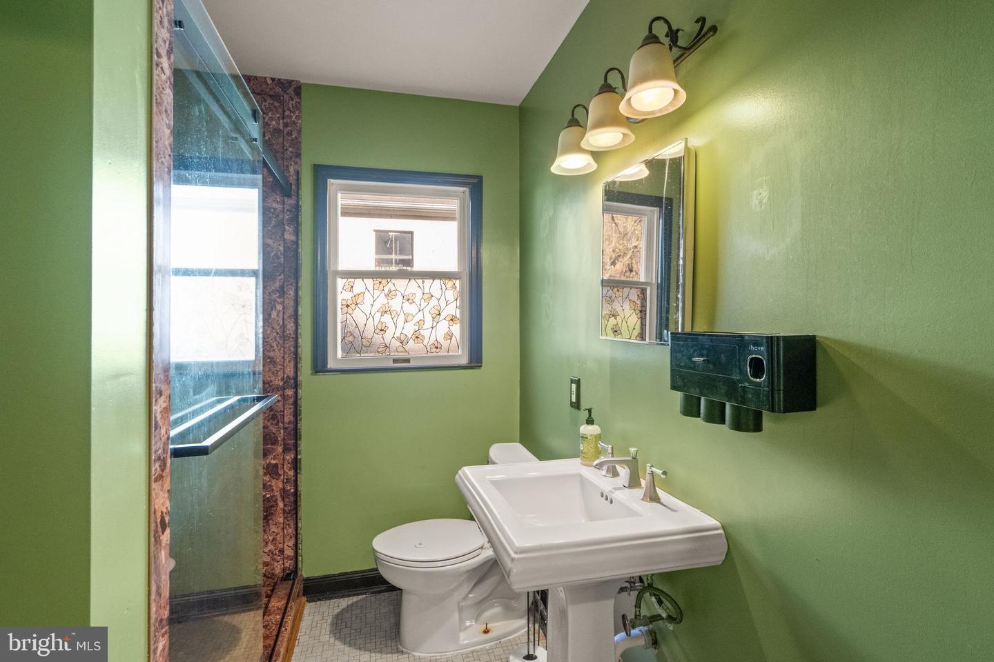 38164 STEVENS RD, LOVETTSVILLE, Virginia 20180, 3 Bedrooms Bedrooms, ,2 BathroomsBathrooms,Residential,For sale,38164 STEVENS RD,VALO2110886 MLS # VALO2110886