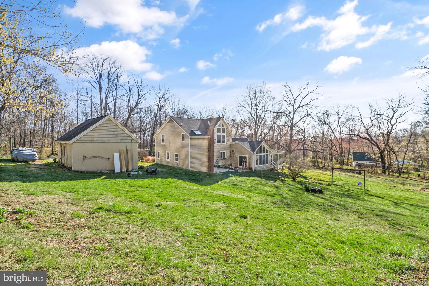 38164 STEVENS RD, LOVETTSVILLE, Virginia 20180, 3 Bedrooms Bedrooms, ,2 BathroomsBathrooms,Residential,For sale,38164 STEVENS RD,VALO2110886 MLS # VALO2110886