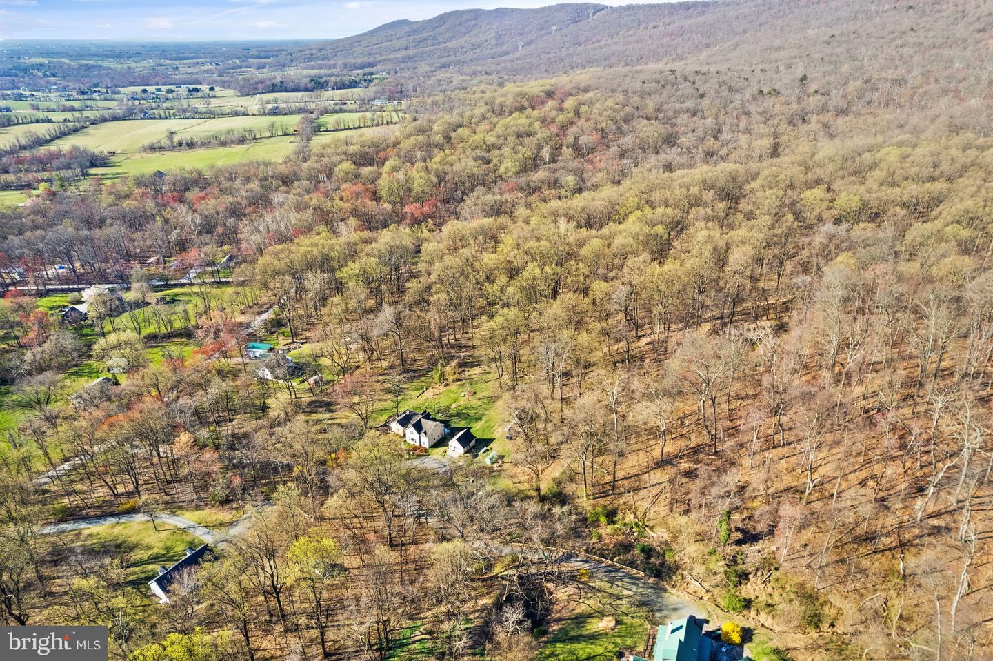 38164 STEVENS RD, LOVETTSVILLE, Virginia 20180, 3 Bedrooms Bedrooms, ,2 BathroomsBathrooms,Residential,For sale,38164 STEVENS RD,VALO2110886 MLS # VALO2110886