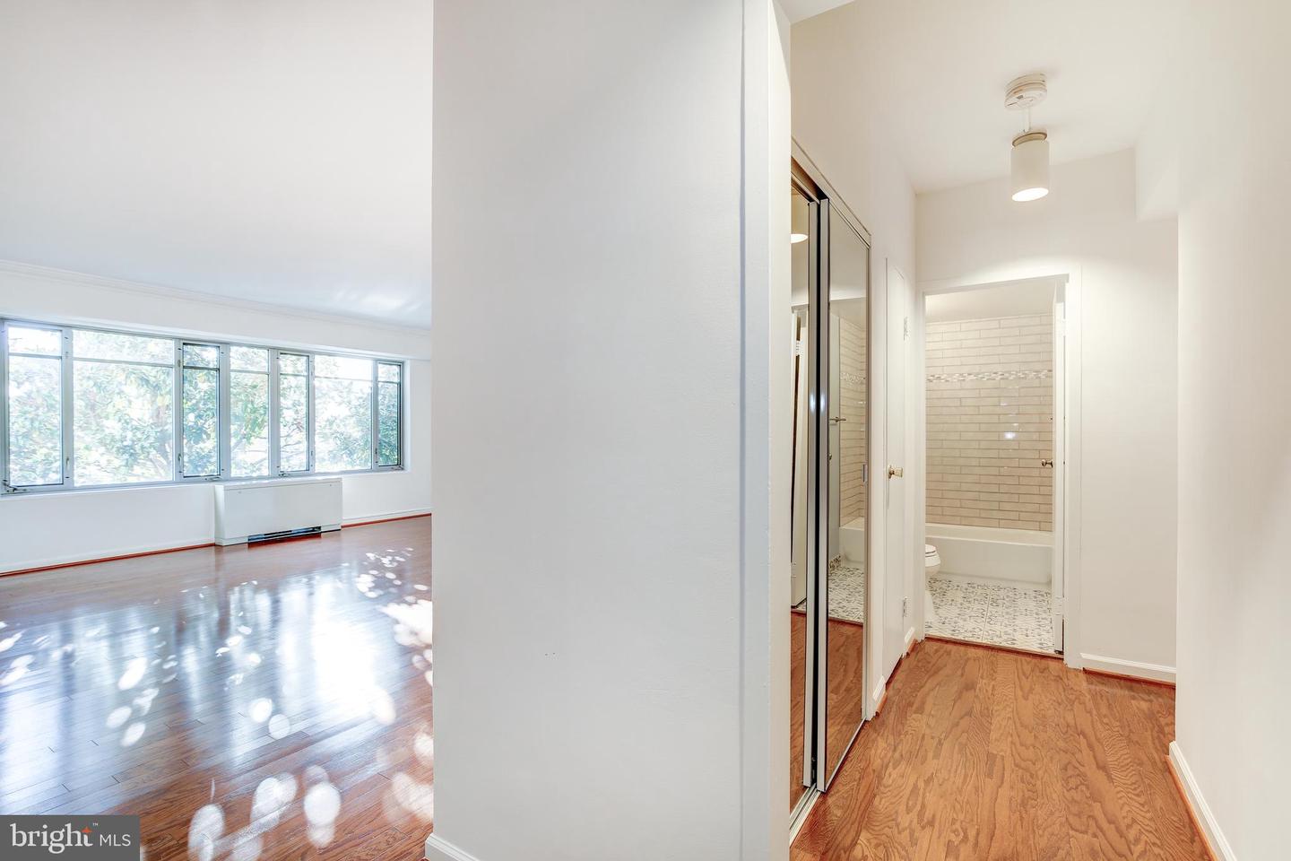 1711 MASSACHUSETTS AVE NW #408, WASHINGTON, District Of Columbia 20036, 1 Bedroom Bedrooms, ,1 BathroomBathrooms,Residential,For sale,1711 MASSACHUSETTS AVE NW #408,DCDC2231166 MLS # DCDC2231166