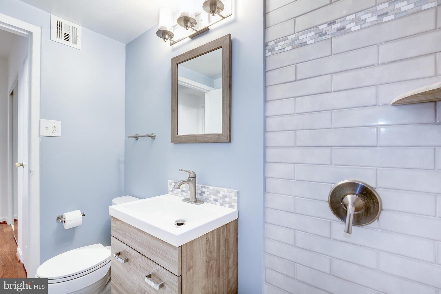 1711 MASSACHUSETTS AVE NW #408, WASHINGTON, District Of Columbia 20036, 1 Bedroom Bedrooms, ,1 BathroomBathrooms,Residential,For sale,1711 MASSACHUSETTS AVE NW #408,DCDC2231166 MLS # DCDC2231166