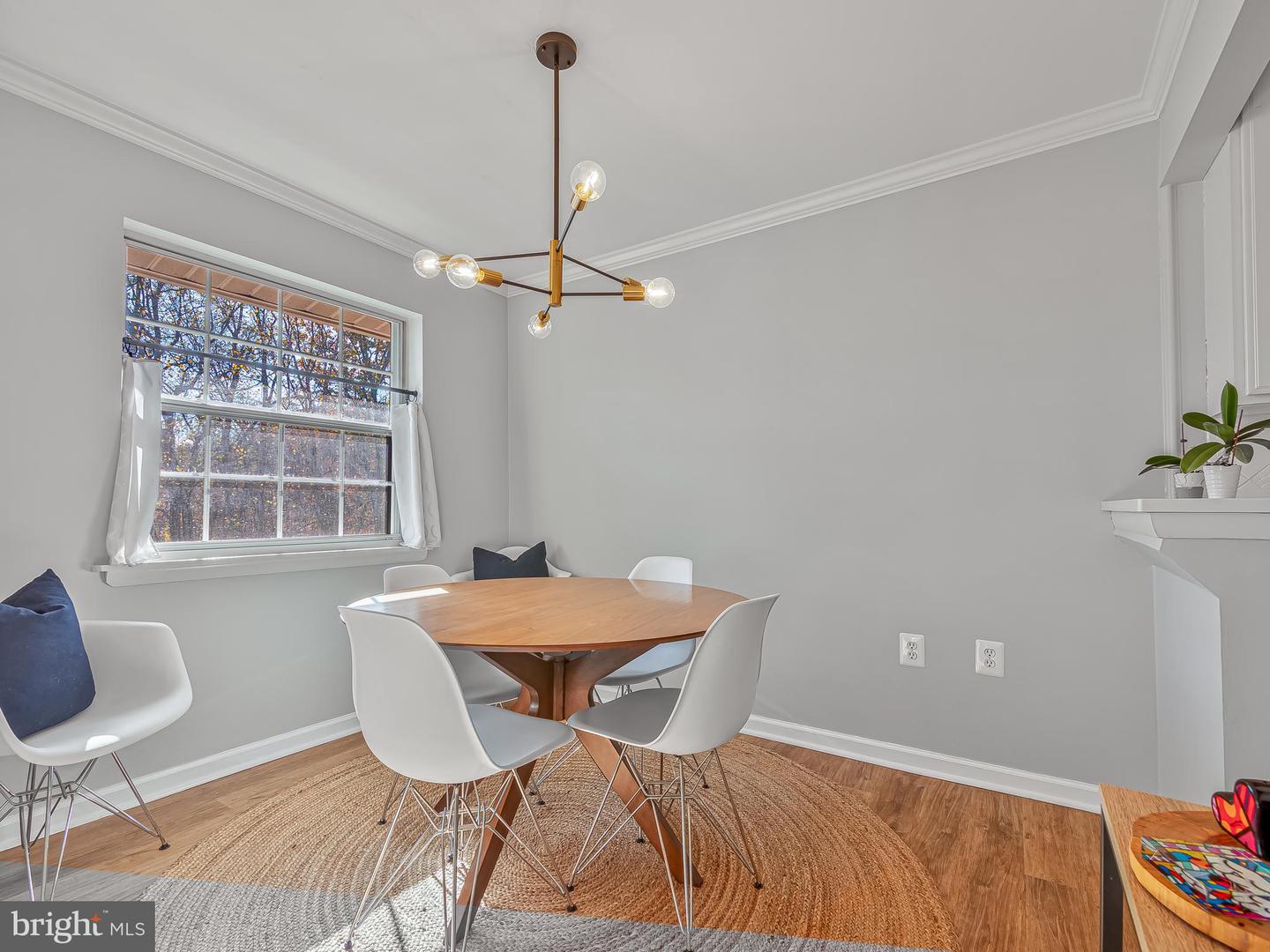 1914 WILSON LN #202, MCLEAN, Virginia 22102, 2 Bedrooms Bedrooms, ,1 BathroomBathrooms,Residential,For sale,1914 WILSON LN #202,VAFX2278552 MLS # VAFX2278552