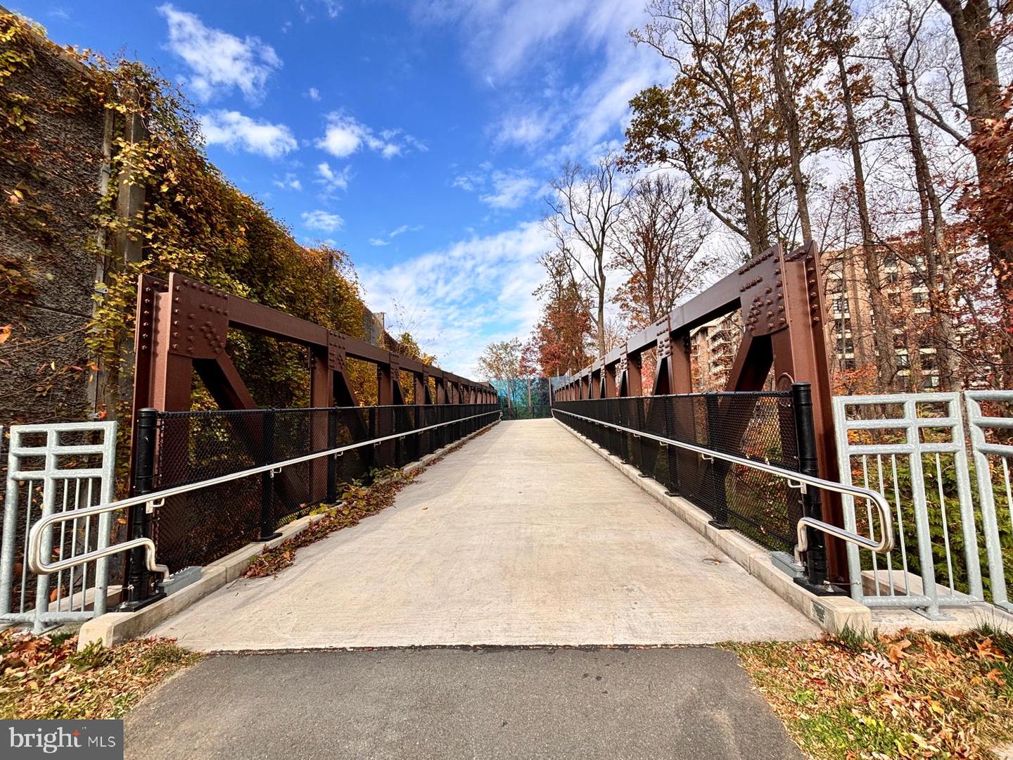 1914 WILSON LN #202, MCLEAN, Virginia 22102, 2 Bedrooms Bedrooms, ,1 BathroomBathrooms,Residential,For sale,1914 WILSON LN #202,VAFX2278552 MLS # VAFX2278552