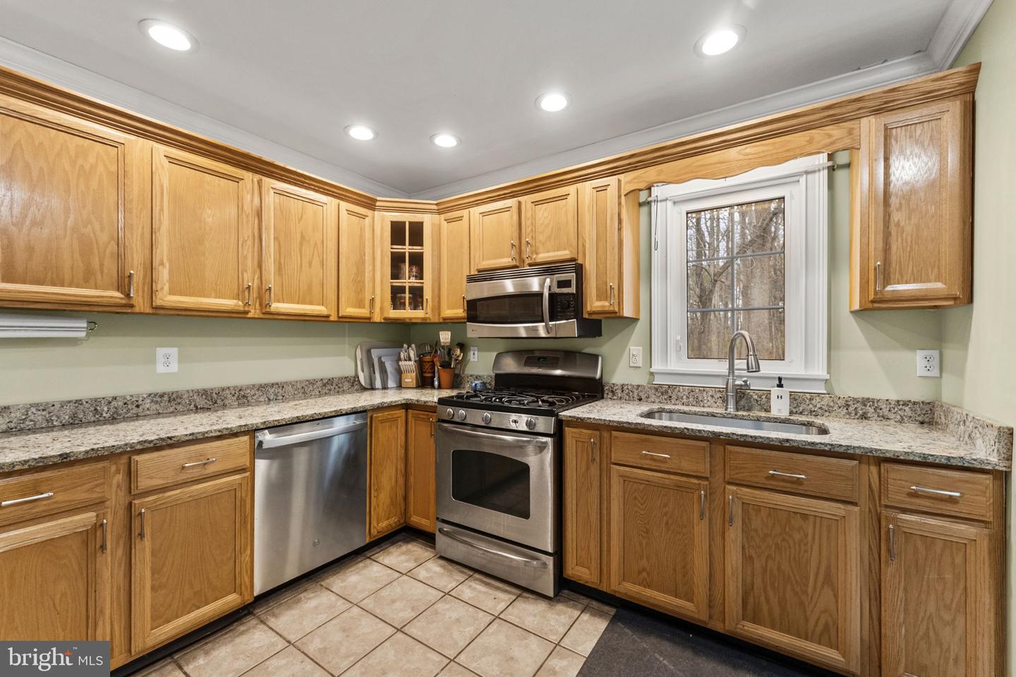 14555 LEE HWY, AMISSVILLE, Virginia 20106, 4 Bedrooms Bedrooms, ,4 BathroomsBathrooms,Residential,For sale,14555 LEE HWY,VARP2002390 MLS # VARP2002390