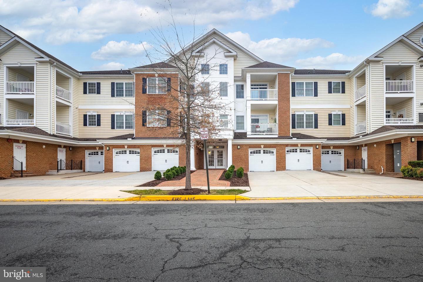 15100 HEATHER MILL LN #407, HAYMARKET, Virginia 20169, 2 Bedrooms Bedrooms, 7 Rooms Rooms,2 BathroomsBathrooms,Residential,For sale,15100 HEATHER MILL LN #407,VAPW2107710 MLS # VAPW2107710