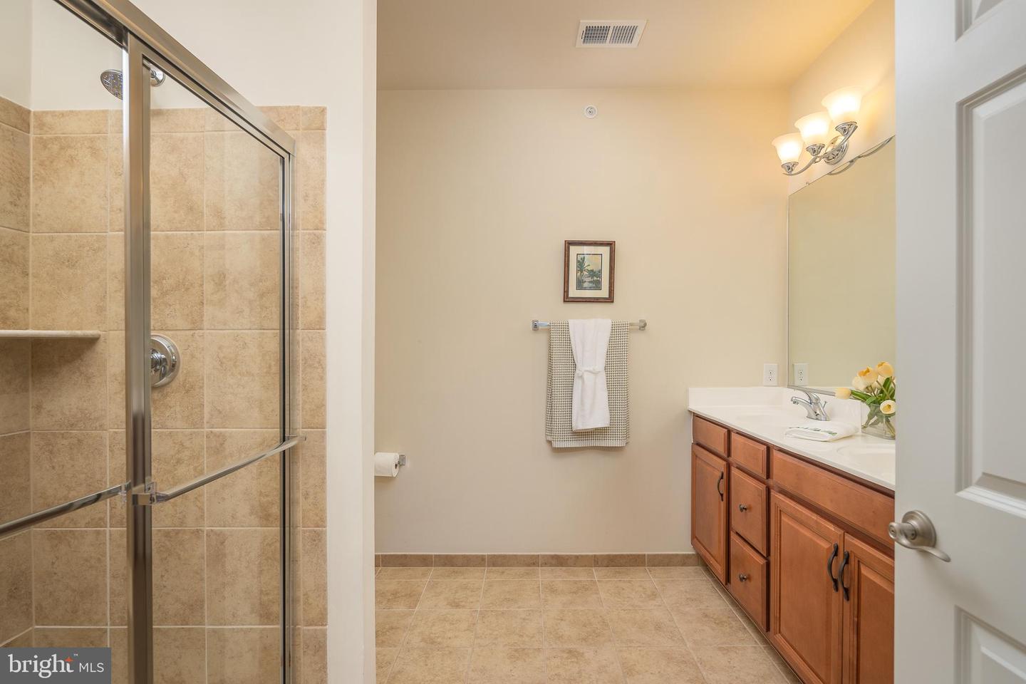 15100 HEATHER MILL LN #407, HAYMARKET, Virginia 20169, 2 Bedrooms Bedrooms, 7 Rooms Rooms,2 BathroomsBathrooms,Residential,For sale,15100 HEATHER MILL LN #407,VAPW2107710 MLS # VAPW2107710