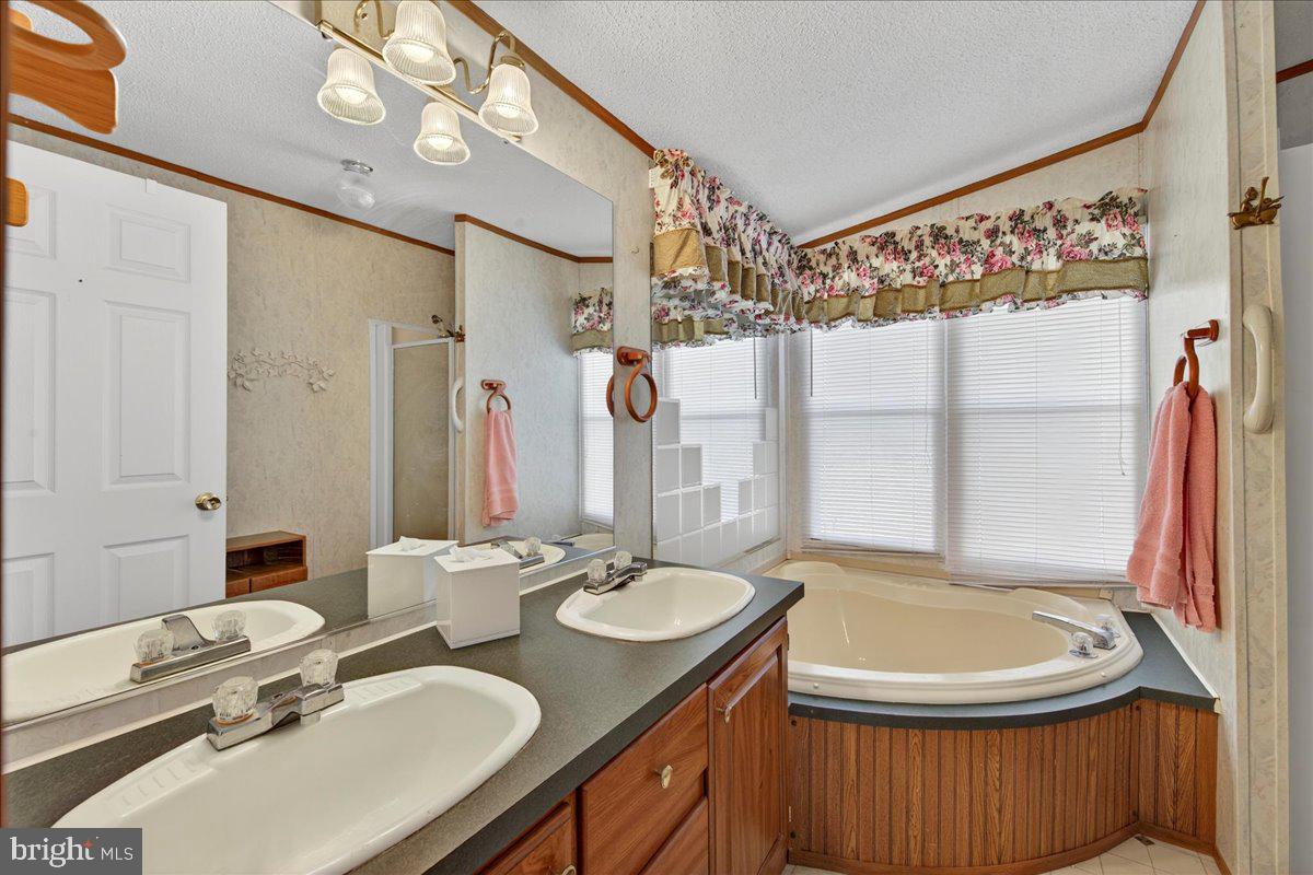 220 CHALKLEVEL RD, LOUISA, Virginia 23093, 3 Bedrooms Bedrooms, ,2 BathroomsBathrooms,Residential,For sale,220 CHALKLEVEL RD,VALA2008900 MLS # VALA2008900