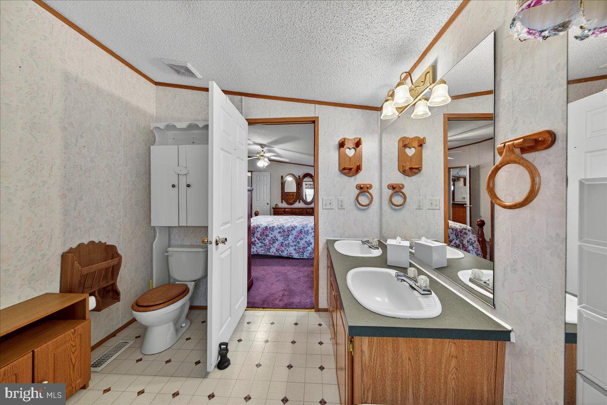 220 CHALKLEVEL RD, LOUISA, Virginia 23093, 3 Bedrooms Bedrooms, ,2 BathroomsBathrooms,Residential,For sale,220 CHALKLEVEL RD,VALA2008900 MLS # VALA2008900