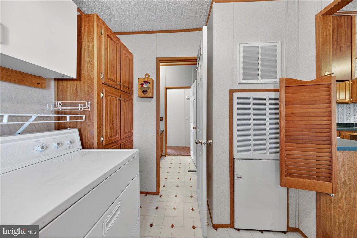 220 CHALKLEVEL RD, LOUISA, Virginia 23093, 3 Bedrooms Bedrooms, ,2 BathroomsBathrooms,Residential,For sale,220 CHALKLEVEL RD,VALA2008900 MLS # VALA2008900