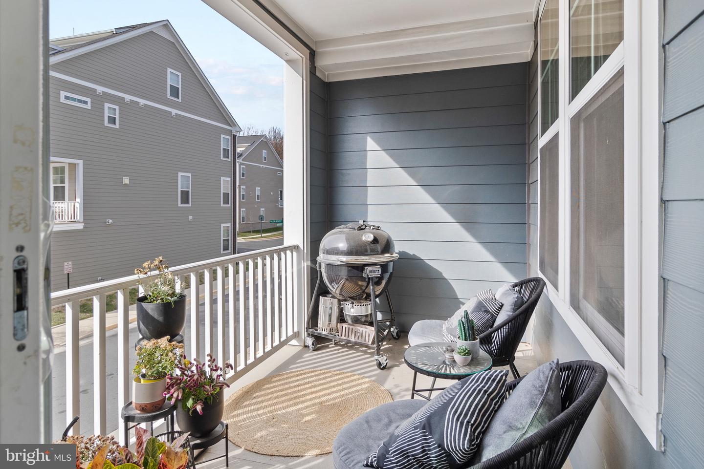 1672 SANDPIPER BAY LOOP, DUMFRIES, Virginia 22026, 3 Bedrooms Bedrooms, ,2 BathroomsBathrooms,Residential,For sale,1672 SANDPIPER BAY LOOP,VAPW2107736 MLS # VAPW2107736