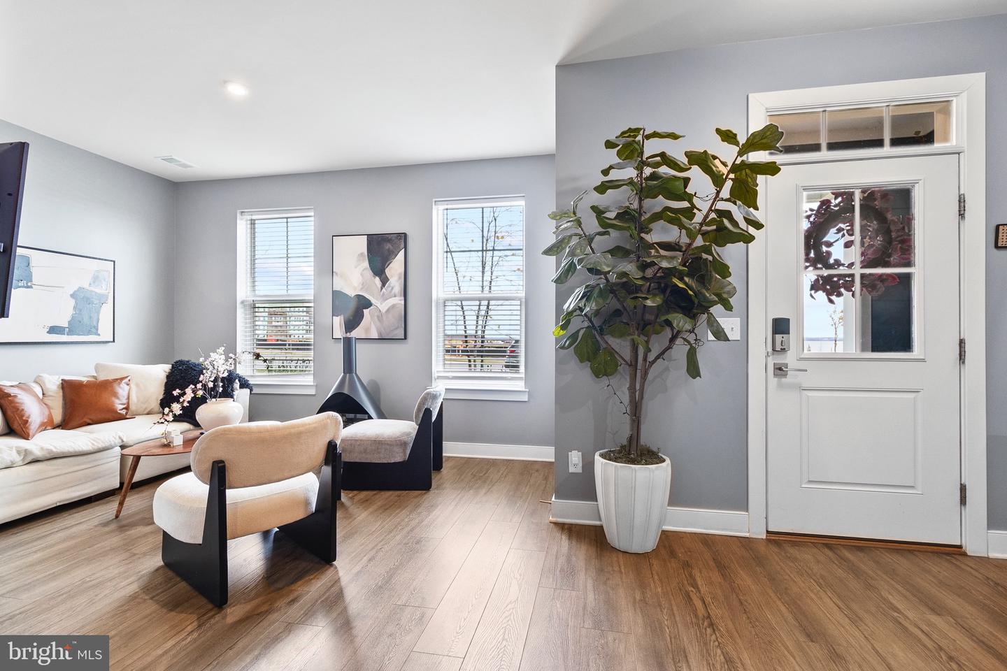 1672 SANDPIPER BAY LOOP, DUMFRIES, Virginia 22026, 3 Bedrooms Bedrooms, ,2 BathroomsBathrooms,Residential,For sale,1672 SANDPIPER BAY LOOP,VAPW2107736 MLS # VAPW2107736