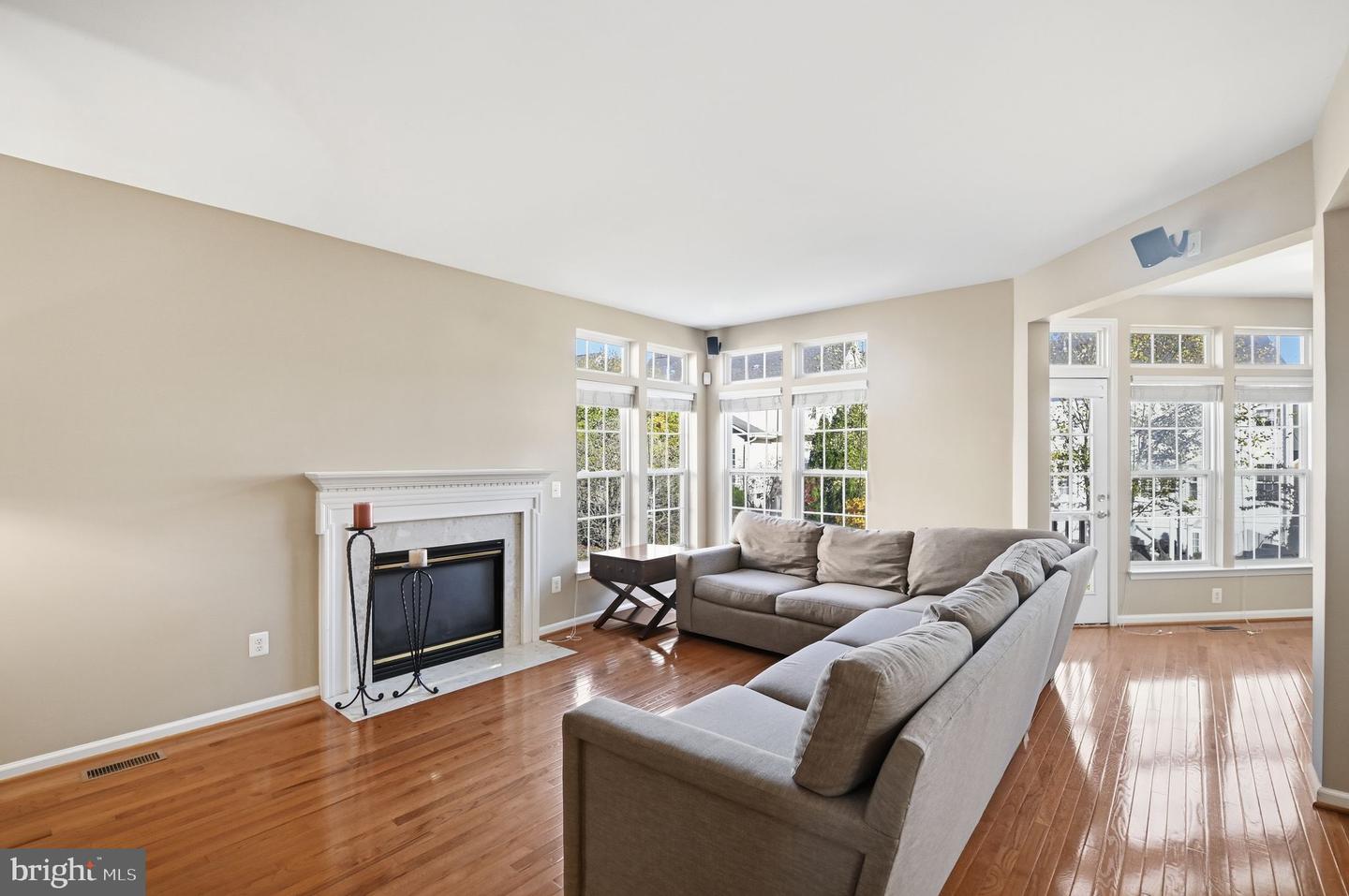 6837 RATHBONE PL, GAINESVILLE, Virginia 20155, 5 Bedrooms Bedrooms, ,3 BathroomsBathrooms,Residential,For sale,6837 RATHBONE PL,VAPW2107692 MLS # VAPW2107692