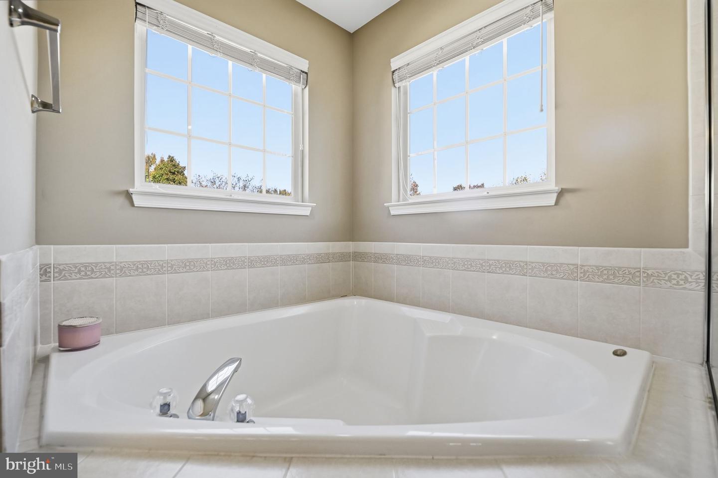 6837 RATHBONE PL, GAINESVILLE, Virginia 20155, 5 Bedrooms Bedrooms, ,3 BathroomsBathrooms,Residential,For sale,6837 RATHBONE PL,VAPW2107692 MLS # VAPW2107692