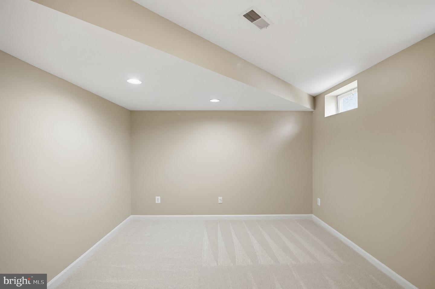 6837 RATHBONE PL, GAINESVILLE, Virginia 20155, 5 Bedrooms Bedrooms, ,3 BathroomsBathrooms,Residential,For sale,6837 RATHBONE PL,VAPW2107692 MLS # VAPW2107692