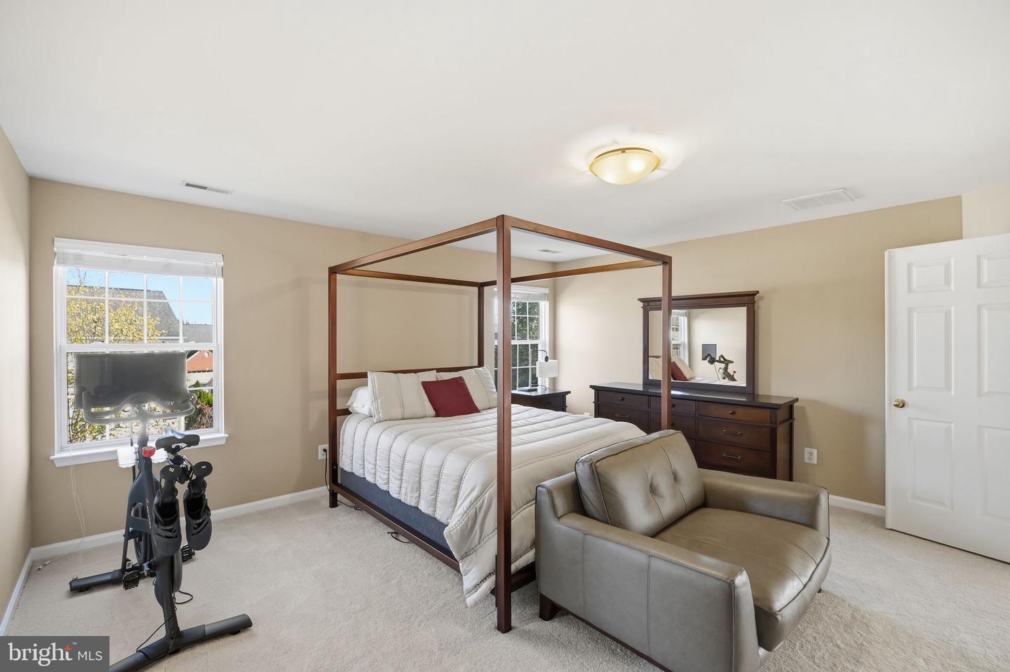 6837 RATHBONE PL, GAINESVILLE, Virginia 20155, 5 Bedrooms Bedrooms, ,3 BathroomsBathrooms,Residential,For sale,6837 RATHBONE PL,VAPW2107692 MLS # VAPW2107692