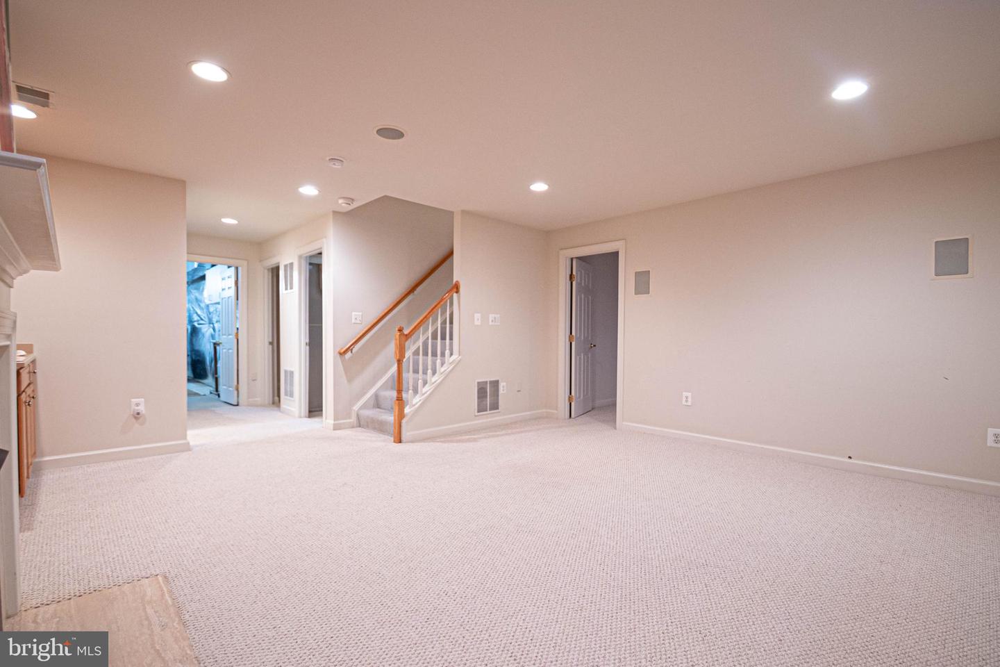 3832 FARRCROFT DR, FAIRFAX, Virginia 22030, 4 Bedrooms Bedrooms, ,4 BathroomsBathrooms,Residential,For sale,3832 FARRCROFT DR,VAFC2007392 MLS # VAFC2007392 3832 FARRCROFT DR, FAIRFAX, Virginia 22030, 4 Bedrooms Bedrooms, ,4 BathroomsBathrooms,Residential,For sale,3832 FARRCROFT DR,VAFC2007392 MLS # VAFC2007392