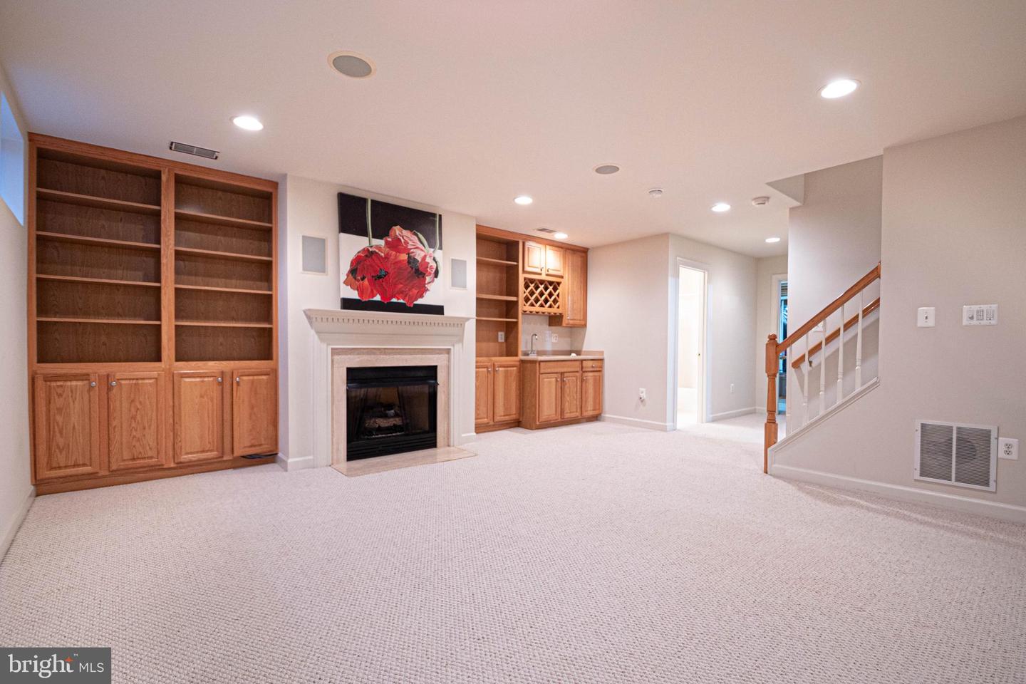 3832 FARRCROFT DR, FAIRFAX, Virginia 22030, 4 Bedrooms Bedrooms, ,4 BathroomsBathrooms,Residential,For sale,3832 FARRCROFT DR,VAFC2007392 MLS # VAFC2007392 3832 FARRCROFT DR, FAIRFAX, Virginia 22030, 4 Bedrooms Bedrooms, ,4 BathroomsBathrooms,Residential,For sale,3832 FARRCROFT DR,VAFC2007392 MLS # VAFC2007392