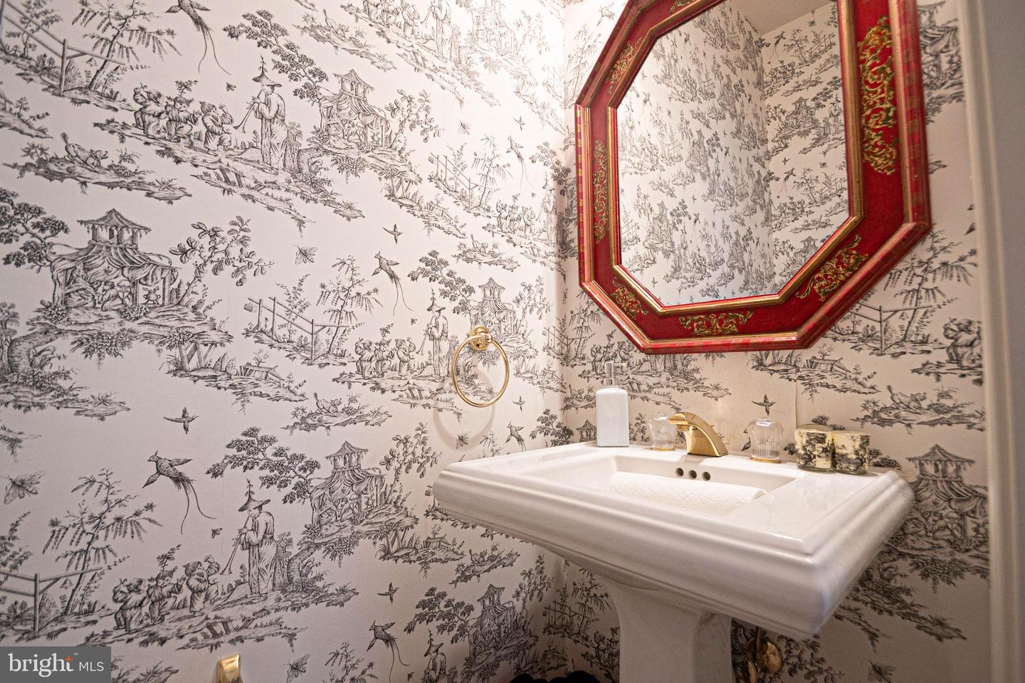 3832 FARRCROFT DR, FAIRFAX, Virginia 22030, 4 Bedrooms Bedrooms, ,4 BathroomsBathrooms,Residential,For sale,3832 FARRCROFT DR,VAFC2007392 MLS # VAFC2007392 3832 FARRCROFT DR, FAIRFAX, Virginia 22030, 4 Bedrooms Bedrooms, ,4 BathroomsBathrooms,Residential,For sale,3832 FARRCROFT DR,VAFC2007392 MLS # VAFC2007392