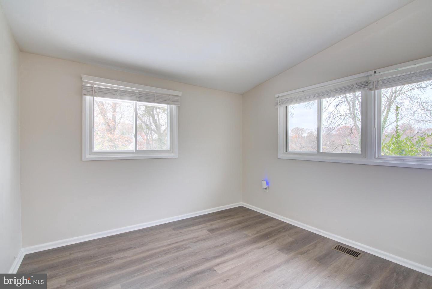 4103 IVANHOE LN, ALEXANDRIA, Virginia 22310, 5 Bedrooms Bedrooms, ,2 BathroomsBathrooms,Residential,For sale,4103 IVANHOE LN,VAFX2279132 MLS # VAFX2279132