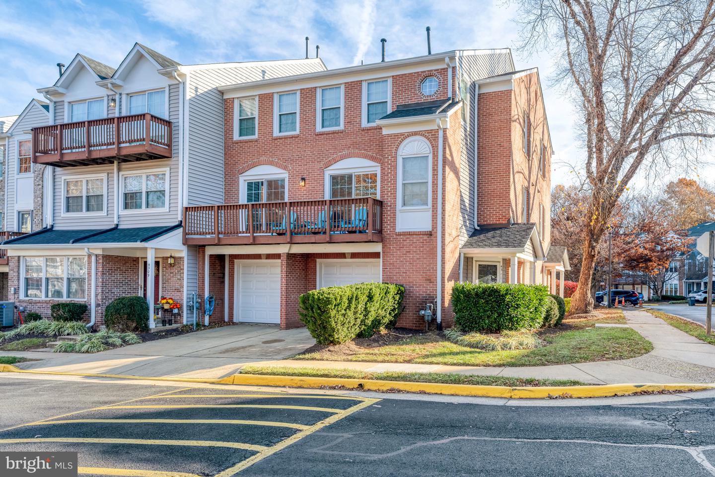 4311 RUNABOUT LN #90, FAIRFAX, Virginia 22030, 3 Bedrooms Bedrooms, ,2 BathroomsBathrooms,Residential,For sale,4311 RUNABOUT LN #90,VAFX2279164 MLS # VAFX2279164 4311 RUNABOUT LN #90, FAIRFAX, Virginia 22030, 3 Bedrooms Bedrooms, ,2 BathroomsBathrooms,Residential,For sale,4311 RUNABOUT LN #90,VAFX2279164 MLS # VAFX2279164