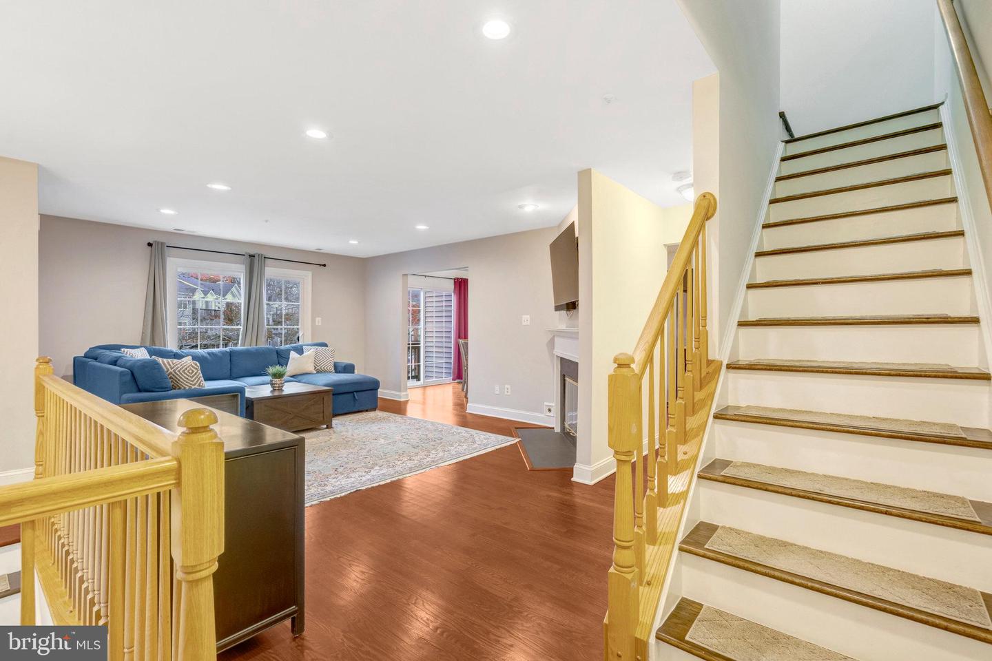 4311 RUNABOUT LN #90, FAIRFAX, Virginia 22030, 3 Bedrooms Bedrooms, ,2 BathroomsBathrooms,Residential,For sale,4311 RUNABOUT LN #90,VAFX2279164 MLS # VAFX2279164 4311 RUNABOUT LN #90, FAIRFAX, Virginia 22030, 3 Bedrooms Bedrooms, ,2 BathroomsBathrooms,Residential,For sale,4311 RUNABOUT LN #90,VAFX2279164 MLS # VAFX2279164