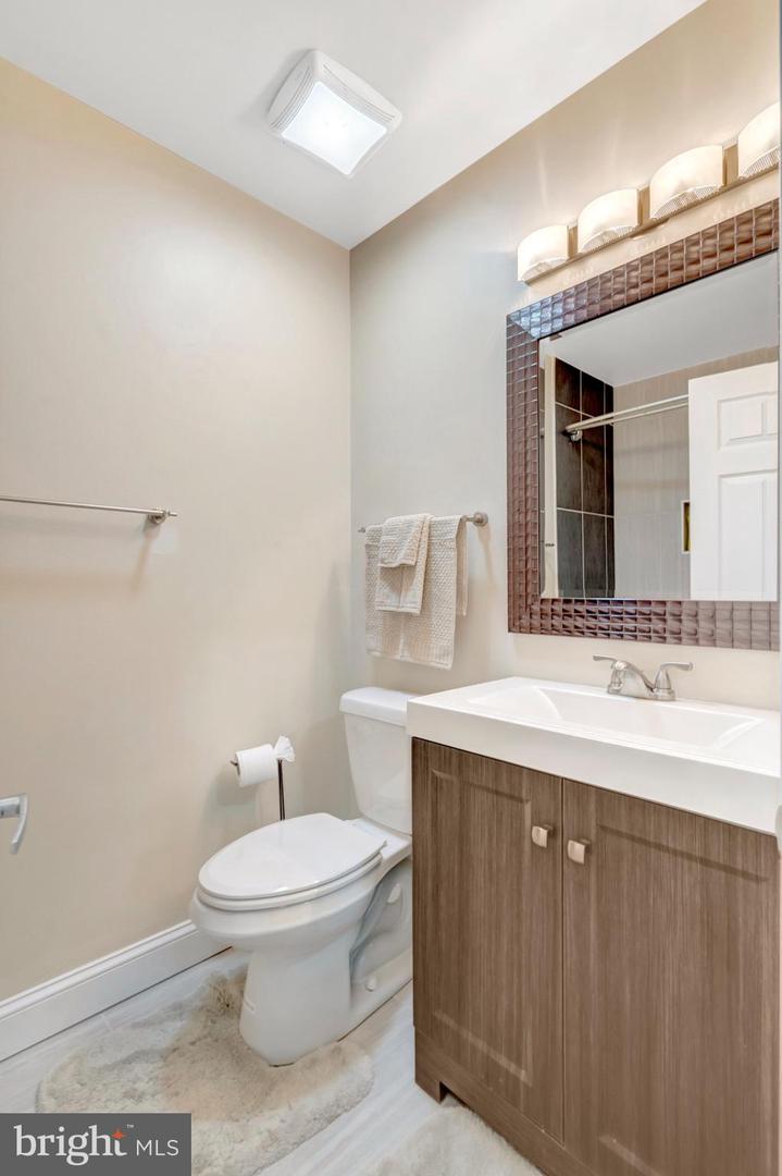 4311 RUNABOUT LN #90, FAIRFAX, Virginia 22030, 3 Bedrooms Bedrooms, ,2 BathroomsBathrooms,Residential,For sale,4311 RUNABOUT LN #90,VAFX2279164 MLS # VAFX2279164 4311 RUNABOUT LN #90, FAIRFAX, Virginia 22030, 3 Bedrooms Bedrooms, ,2 BathroomsBathrooms,Residential,For sale,4311 RUNABOUT LN #90,VAFX2279164 MLS # VAFX2279164