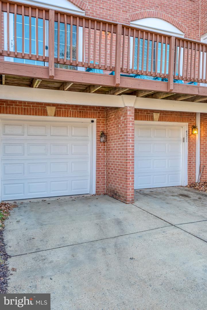 4311 RUNABOUT LN #90, FAIRFAX, Virginia 22030, 3 Bedrooms Bedrooms, ,2 BathroomsBathrooms,Residential,For sale,4311 RUNABOUT LN #90,VAFX2279164 MLS # VAFX2279164 4311 RUNABOUT LN #90, FAIRFAX, Virginia 22030, 3 Bedrooms Bedrooms, ,2 BathroomsBathrooms,Residential,For sale,4311 RUNABOUT LN #90,VAFX2279164 MLS # VAFX2279164