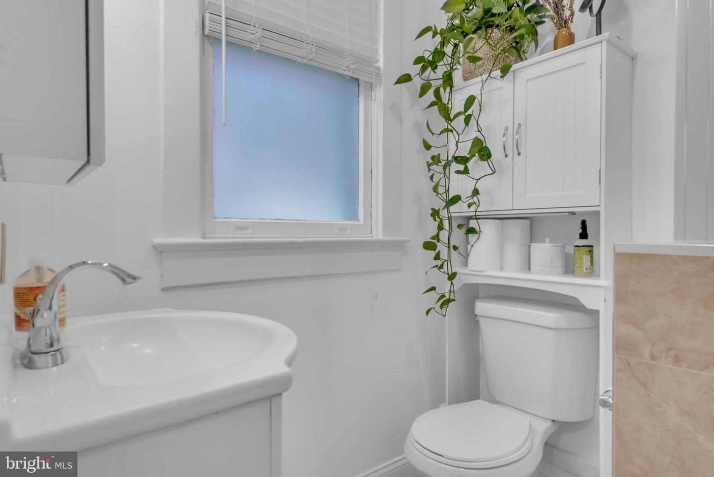 3020 PORTER ST NW #103, WASHINGTON, District Of Columbia 20008, 1 Bedroom Bedrooms, ,1 BathroomBathrooms,Residential,For sale,3020 PORTER ST NW #103,DCDC2231940 MLS # DCDC2231940 3020 PORTER ST NW #103, WASHINGTON, District Of Columbia 20008, 1 Bedroom Bedrooms, ,1 BathroomBathrooms,Residential,For sale,3020 PORTER ST NW #103,DCDC2231940 MLS # DCDC2231940