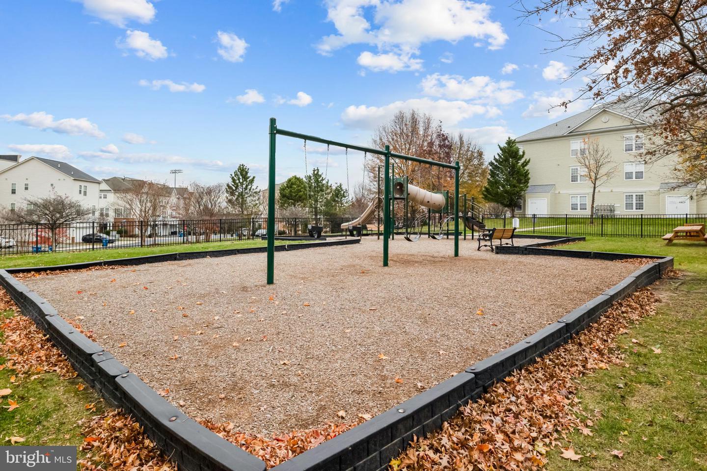 42462 GREAT HERON SQ, BRAMBLETON, Virginia 20148, 3 Bedrooms Bedrooms, ,2 BathroomsBathrooms,Residential,For sale,42462 GREAT HERON SQ,VALO2111218 MLS # VALO2111218 42462 GREAT HERON SQ, BRAMBLETON, Virginia 20148, 3 Bedrooms Bedrooms, ,2 BathroomsBathrooms,Residential,For sale,42462 GREAT HERON SQ,VALO2111218 MLS # VALO2111218