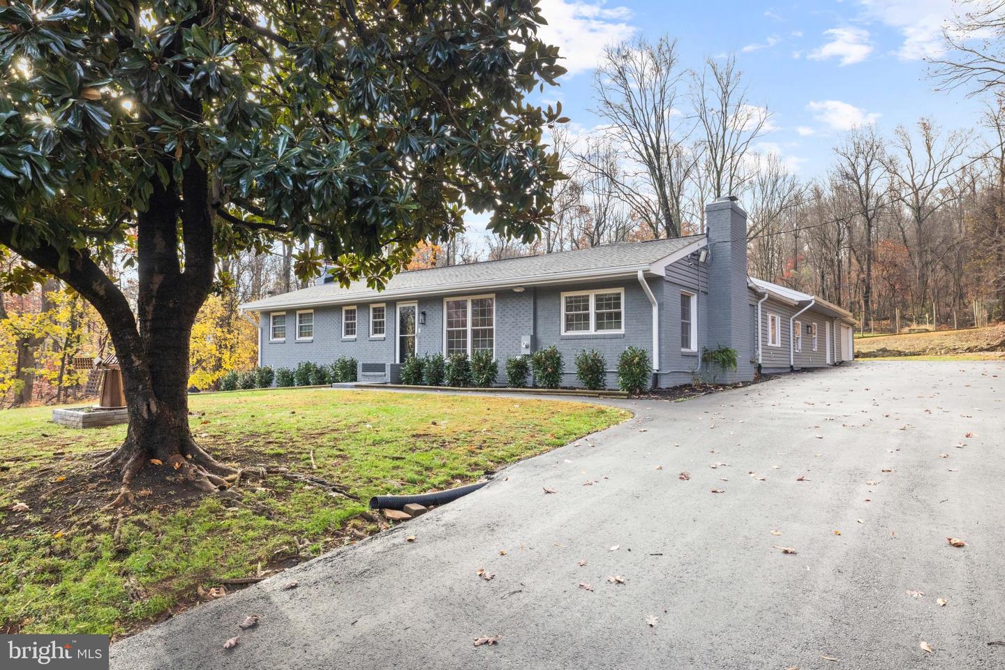 5233 LEE HWY, WARRENTON, Virginia 20187, 5 Bedrooms Bedrooms, 9 Rooms Rooms,3 BathroomsBathrooms,Residential,For sale,5233 LEE HWY,VAFQ2019688 MLS # VAFQ2019688 5233 LEE HWY, WARRENTON, Virginia 20187, 5 Bedrooms Bedrooms, 9 Rooms Rooms,3 BathroomsBathrooms,Residential,For sale,5233 LEE HWY,VAFQ2019688 MLS # VAFQ2019688