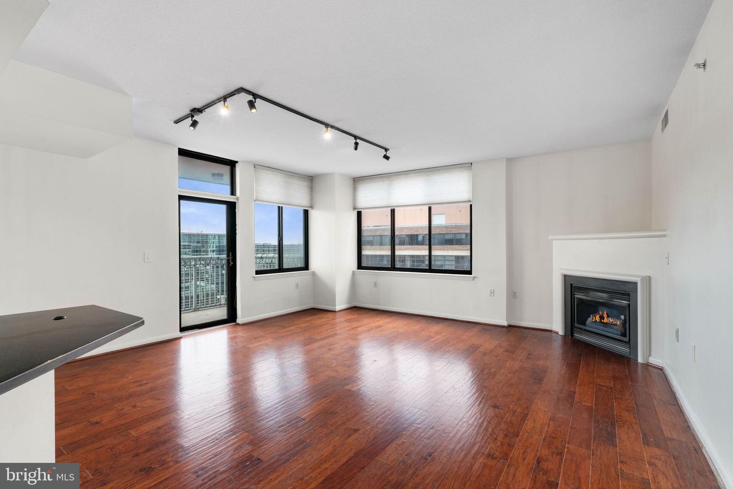 851 N GLEBE RD #1011, ARLINGTON, Virginia 22203, 2 Bedrooms Bedrooms, ,2 BathroomsBathrooms,Residential,For sale,851 N GLEBE RD #1011,VAAR2066100 MLS # VAAR2066100