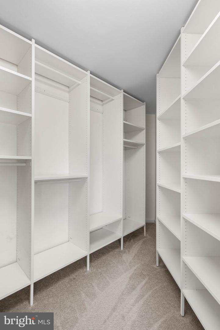 851 N GLEBE RD #1011, ARLINGTON, Virginia 22203, 2 Bedrooms Bedrooms, ,2 BathroomsBathrooms,Residential,For sale,851 N GLEBE RD #1011,VAAR2066100 MLS # VAAR2066100