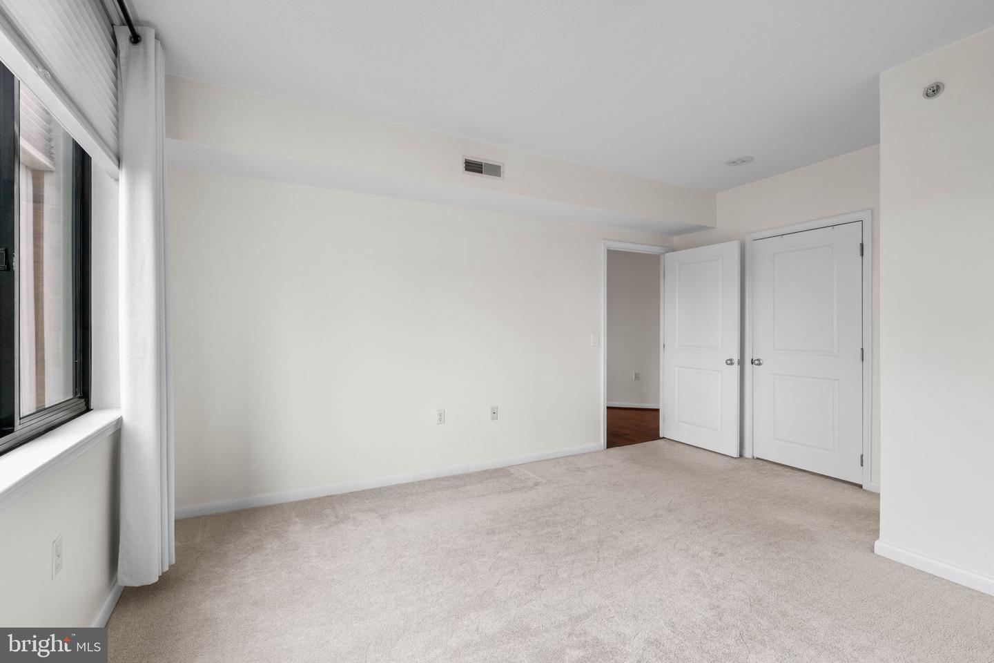 851 N GLEBE RD #1011, ARLINGTON, Virginia 22203, 2 Bedrooms Bedrooms, ,2 BathroomsBathrooms,Residential,For sale,851 N GLEBE RD #1011,VAAR2066100 MLS # VAAR2066100