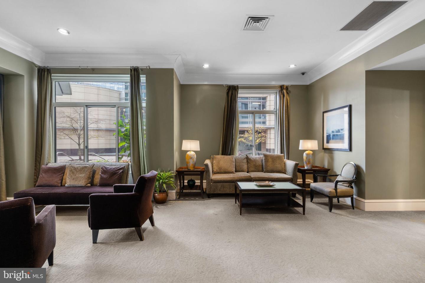 851 N GLEBE RD #1011, ARLINGTON, Virginia 22203, 2 Bedrooms Bedrooms, ,2 BathroomsBathrooms,Residential,For sale,851 N GLEBE RD #1011,VAAR2066100 MLS # VAAR2066100