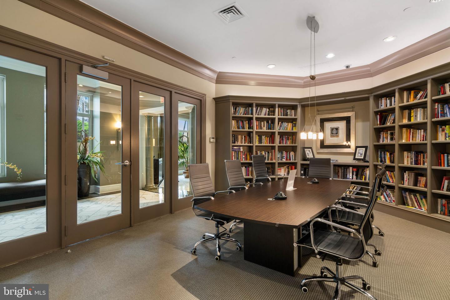 851 N GLEBE RD #1011, ARLINGTON, Virginia 22203, 2 Bedrooms Bedrooms, ,2 BathroomsBathrooms,Residential,For sale,851 N GLEBE RD #1011,VAAR2066100 MLS # VAAR2066100