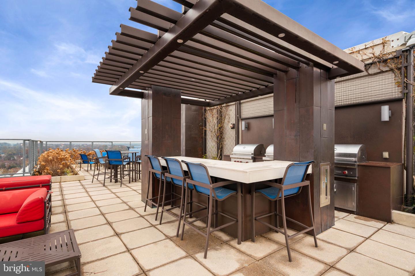 851 N GLEBE RD #1011, ARLINGTON, Virginia 22203, 2 Bedrooms Bedrooms, ,2 BathroomsBathrooms,Residential,For sale,851 N GLEBE RD #1011,VAAR2066100 MLS # VAAR2066100