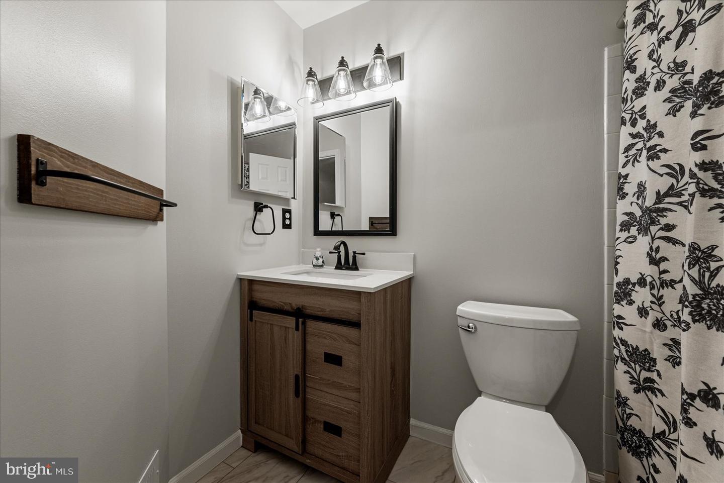 15719 LONDON PL, DUMFRIES, Virginia 22025, 4 Bedrooms Bedrooms, ,3 BathroomsBathrooms,Residential,For sale,15719 LONDON PL,VAPW2107896 MLS # VAPW2107896