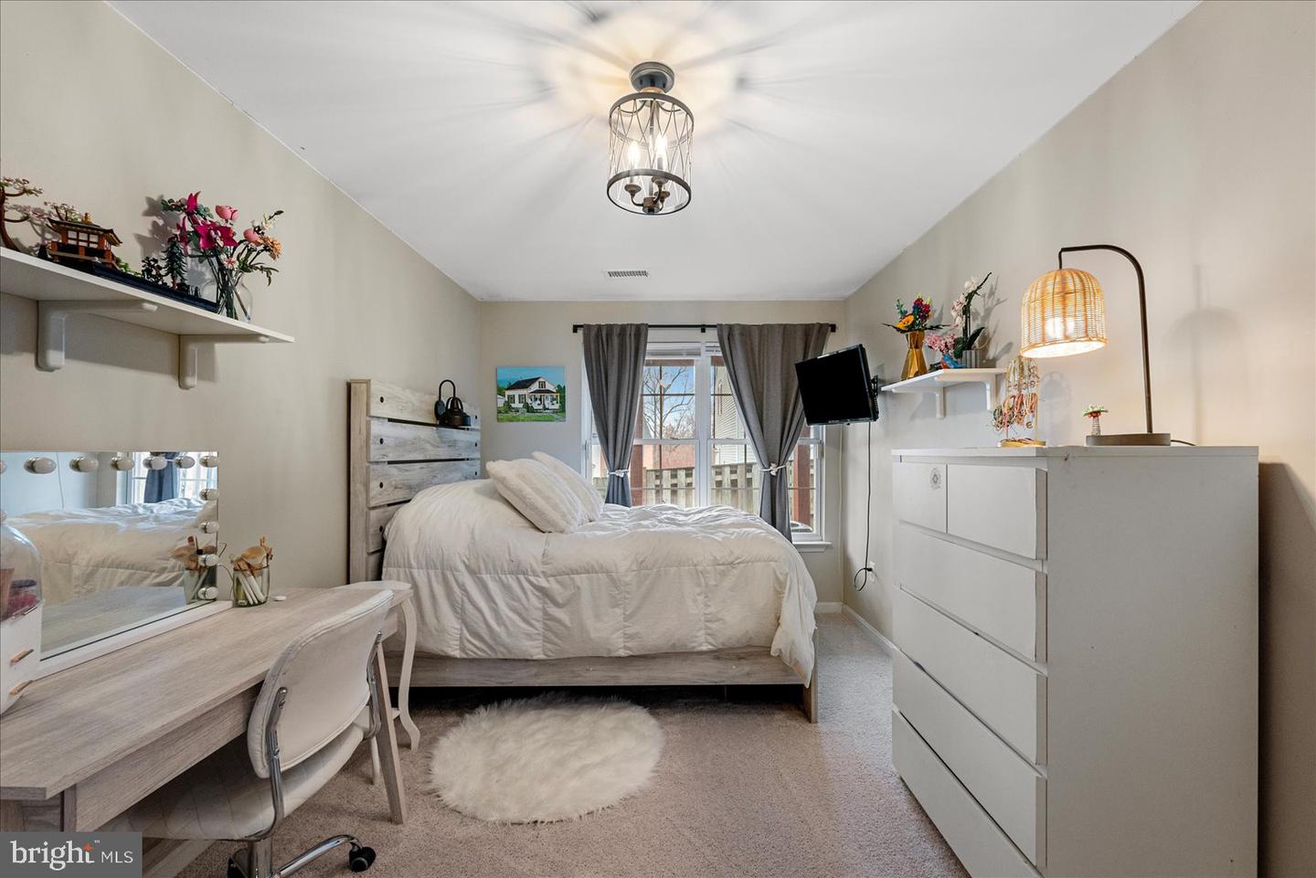 15719 LONDON PL, DUMFRIES, Virginia 22025, 4 Bedrooms Bedrooms, ,3 BathroomsBathrooms,Residential,For sale,15719 LONDON PL,VAPW2107896 MLS # VAPW2107896