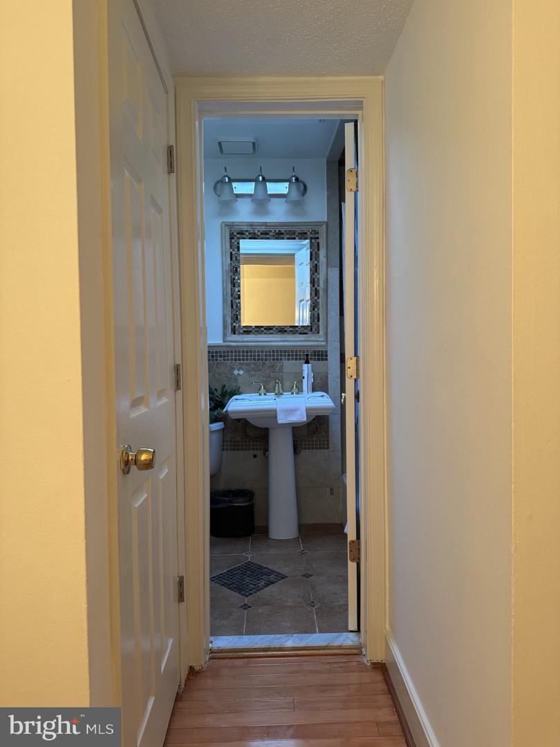 3739 MARK DR, ALEXANDRIA, Virginia 22305, 3 Bedrooms Bedrooms, ,2 BathroomsBathrooms,Residential,For sale,3739 MARK DR,VAAX2051882 MLS # VAAX2051882