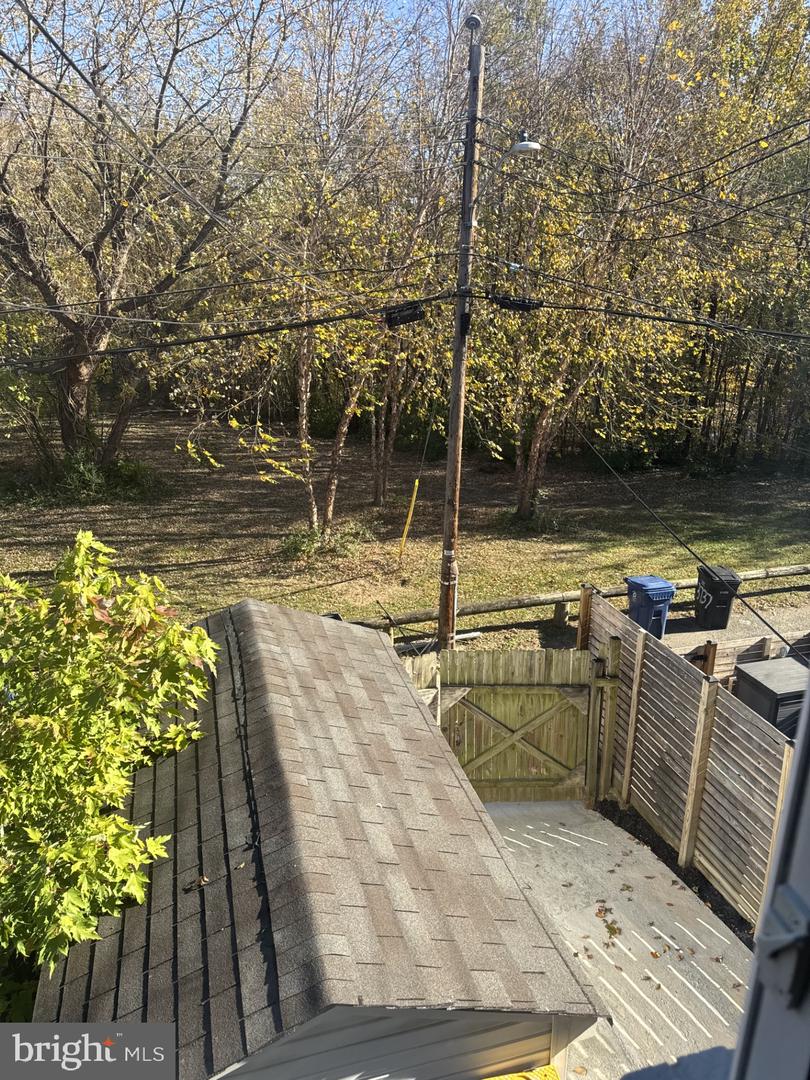 3739 MARK DR, ALEXANDRIA, Virginia 22305, 3 Bedrooms Bedrooms, ,2 BathroomsBathrooms,Residential,For sale,3739 MARK DR,VAAX2051882 MLS # VAAX2051882