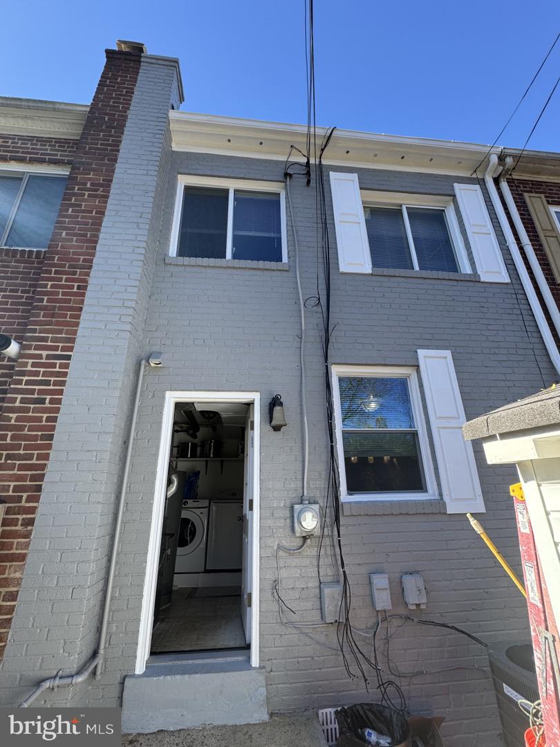 3739 MARK DR, ALEXANDRIA, Virginia 22305, 3 Bedrooms Bedrooms, ,2 BathroomsBathrooms,Residential,For sale,3739 MARK DR,VAAX2051882 MLS # VAAX2051882